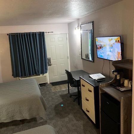 R Nite Star Inn And Suites -Home Of The Cowboys & Rangers Arlington Extérieur photo