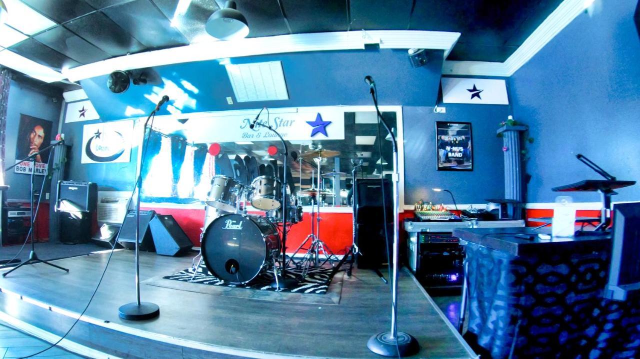 R Nite Star Inn And Suites -Home Of The Cowboys & Rangers Arlington Extérieur photo