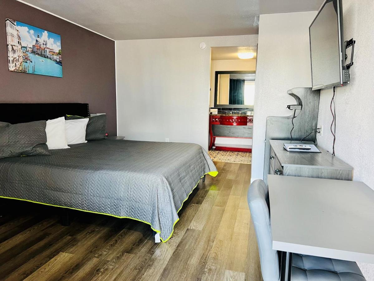 R Nite Star Inn And Suites -Home Of The Cowboys & Rangers Arlington Extérieur photo