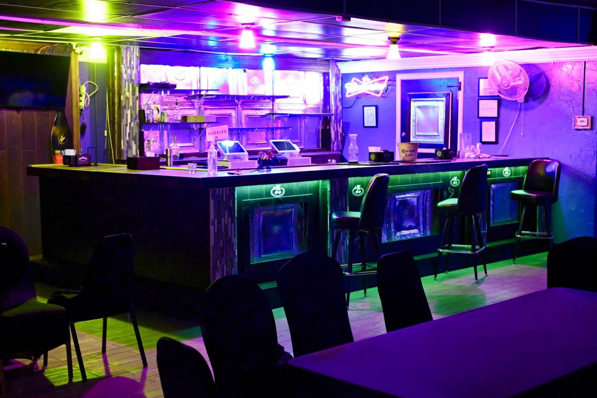 R Nite Star Inn And Suites -Home Of The Cowboys & Rangers Arlington Extérieur photo